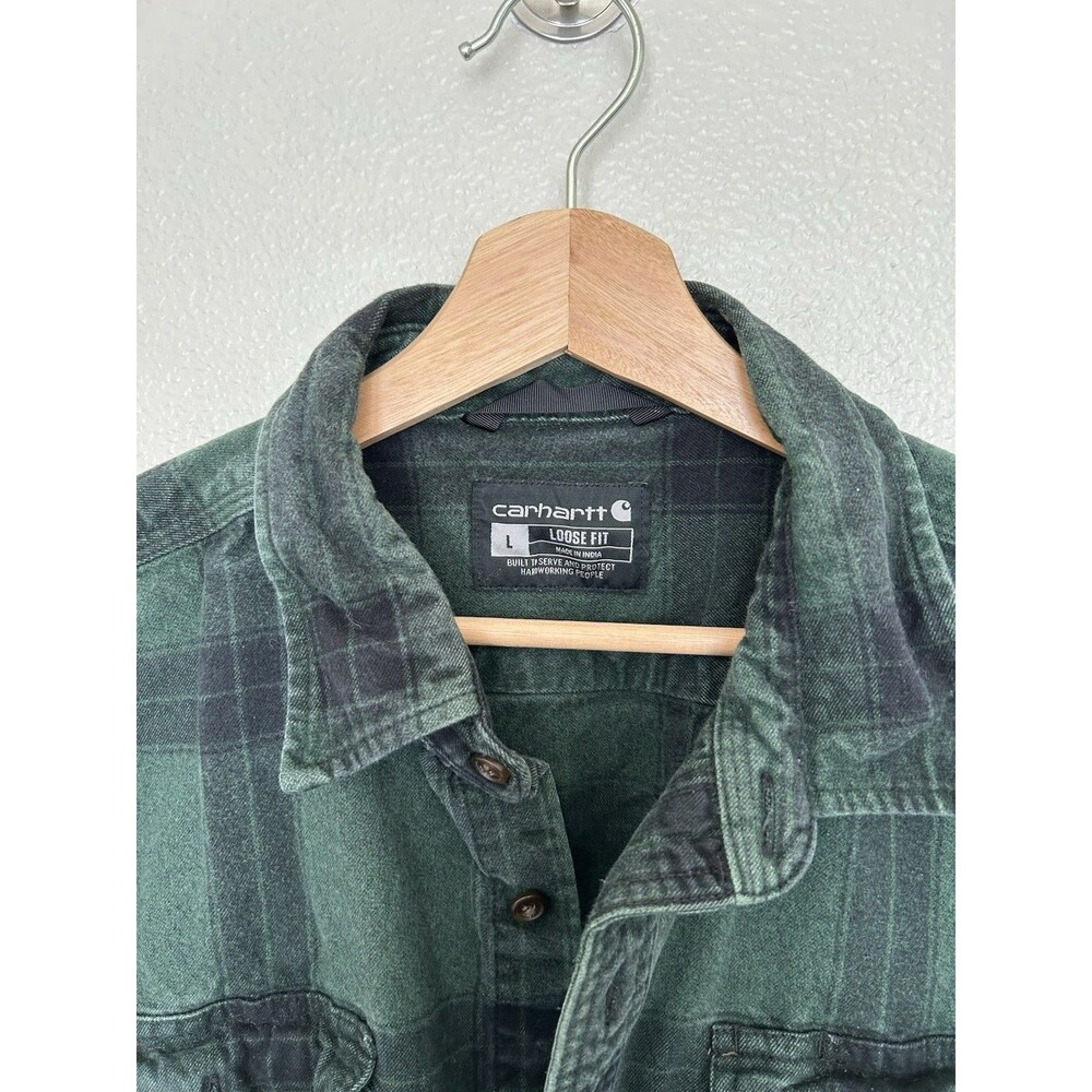 Carhartt Men's Size L Loose Fit Green Black Plaid Flannel Button Up Work Shirt - Picture 2 of 3
